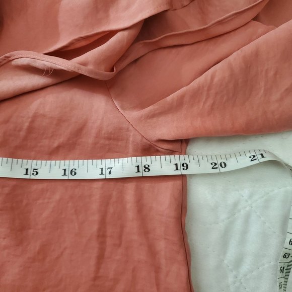 𝅺Ruffled Off-The-Shoulder Top blouse /salmon Pink/ size M - Picture 6 of 7